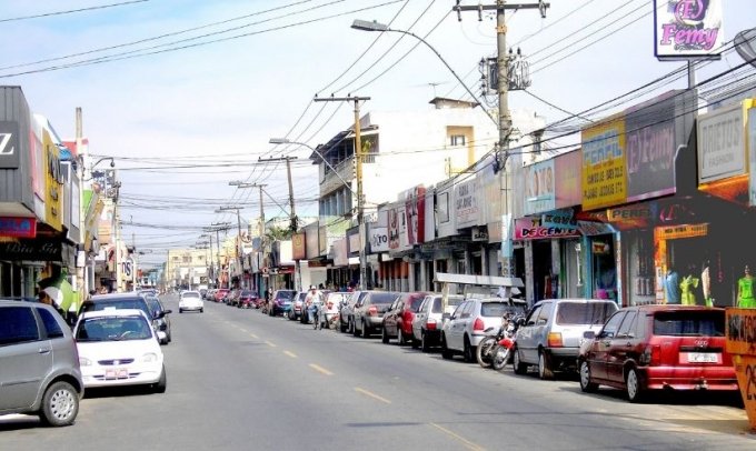 Governo confirma fechamento de bares, restaurantes e shoppings por 15 dias em GoiÃ¢nia