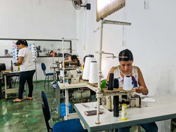 Alunos do Curso de Corte e Costura da Prefeitura de Campos Verdes Confeccionam MÃ¡scaras de ProteÃ§Ã£o para DistribuiÃ§Ã£o