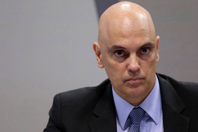 Em derrota para Bolsonaro, Alexandre de Moraes decide que Estados tÃªm autonomia para impor isolamento social