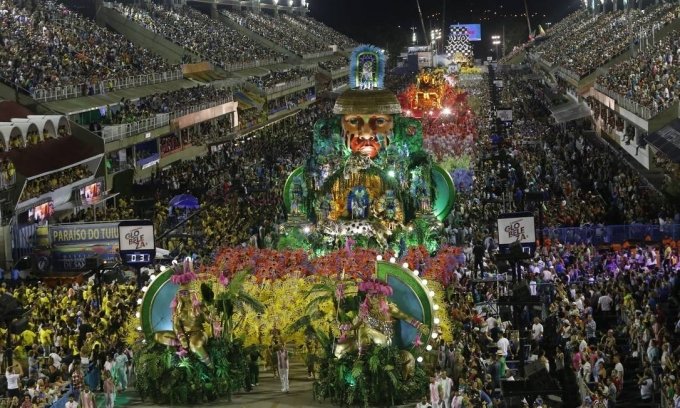 Mangueira Ã© campeÃ£ do carnaval carioca com o avesso da HistÃ³ria do Brasil