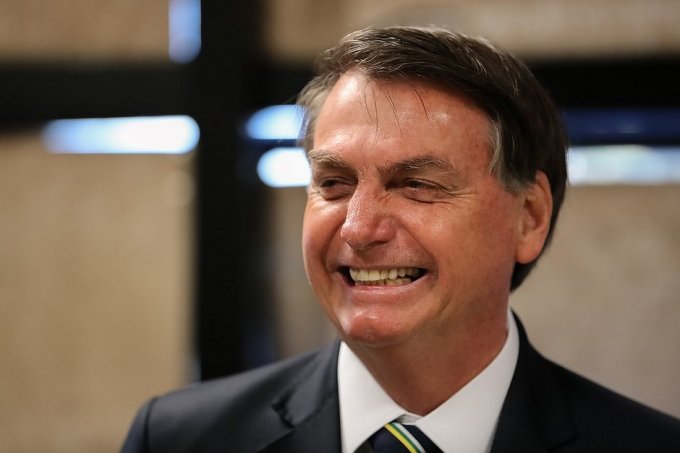 Bolsonaro veta uso de mÃ¡scara obrigatÃ³ria no comÃ©rcio e templos